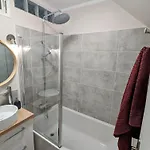 Artist - Center - Bathtub - Terrasse - Full Lejlighed *