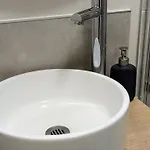 Artist - Center - Bathtub - Terrasse - Full *