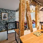 Artist - Center - Bathtub - Terrasse - Full Lejlighed