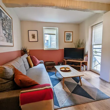 Artist - Center - Bathtub - Terrasse - Full *